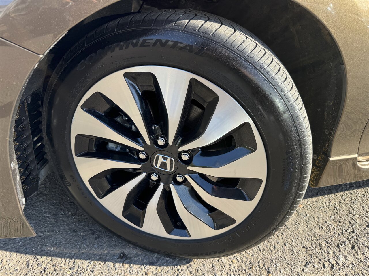 2017 Honda Accord Hybrid Touring 47 AVG MPG ADAPTIVE BLINDSPOT - Photo 31 - Portland, OR 97211