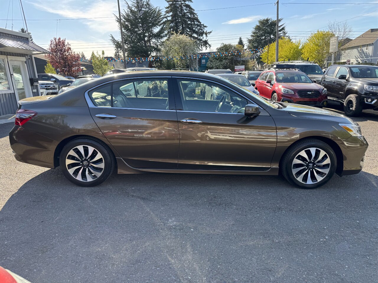2017 Honda Accord Hybrid Touring 47 AVG MPG ADAPTIVE BLINDSPOT - Photo 7 - Portland, OR 97211