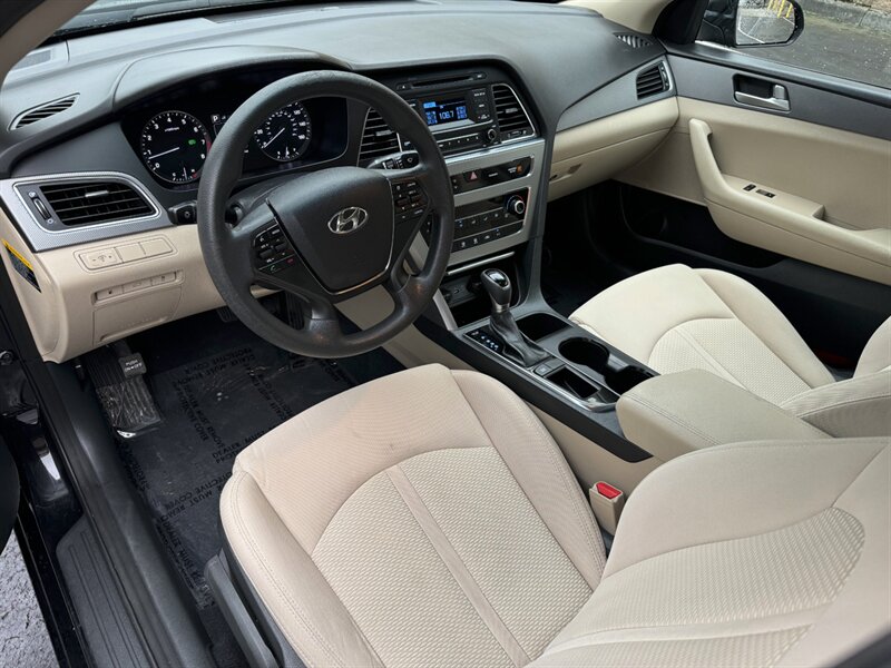 2015 Hyundai SONATA SE  