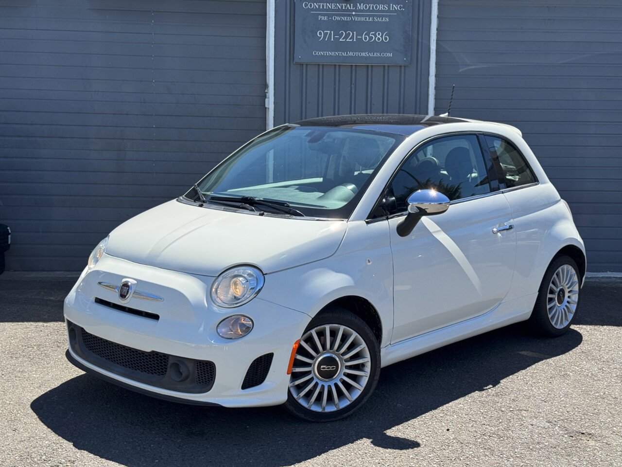 2018 FIAT 500 Lounge - Photo 1 - Portland, OR 97211