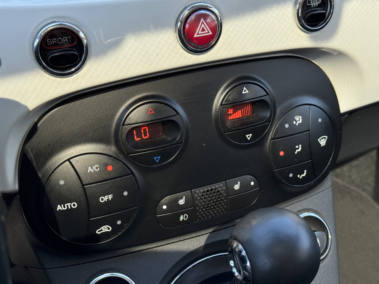2018 FIAT 500 Lounge - Photo 21 - Portland, OR 97211