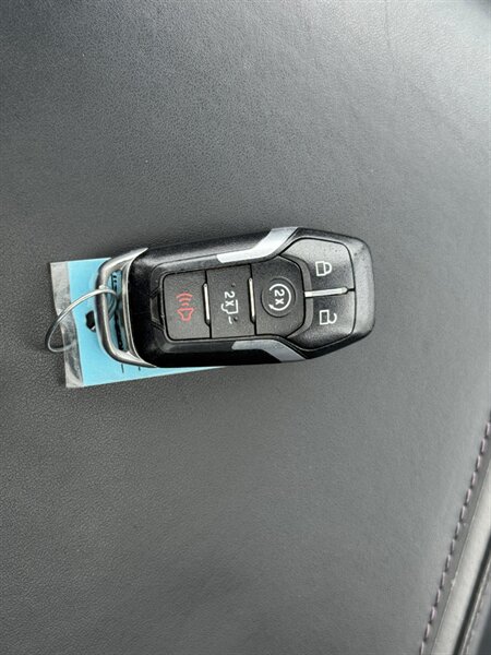 2015 Ford F-150 Platinum 4x4 ADAPTIVE CRUISE PANORAMA   - Photo 37 - Portland, OR 97211