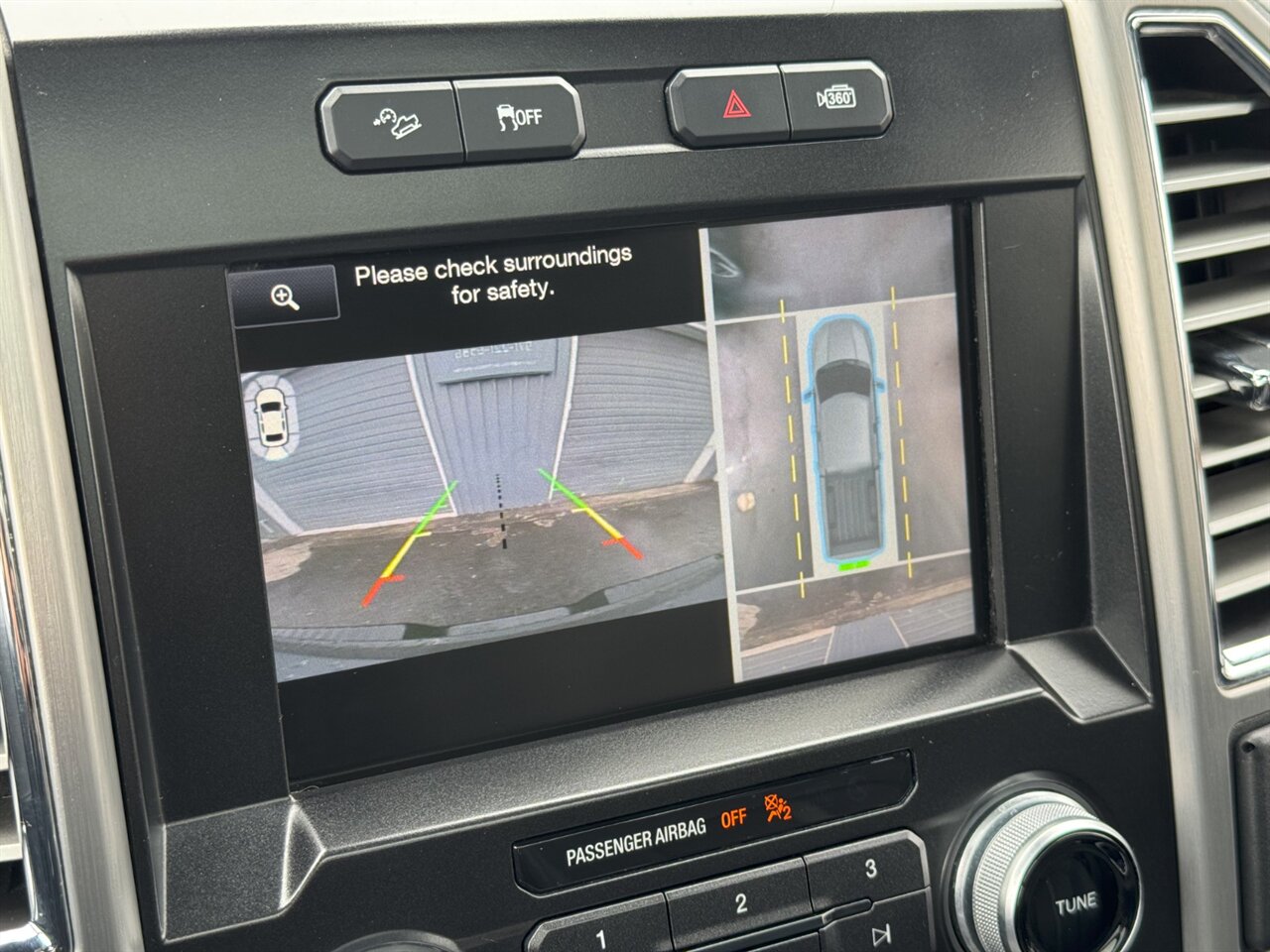 2015 Ford F-150 Platinum 4x4 ADAPTIVE CRUISE PANORAMA   - Photo 29 - Portland, OR 97211