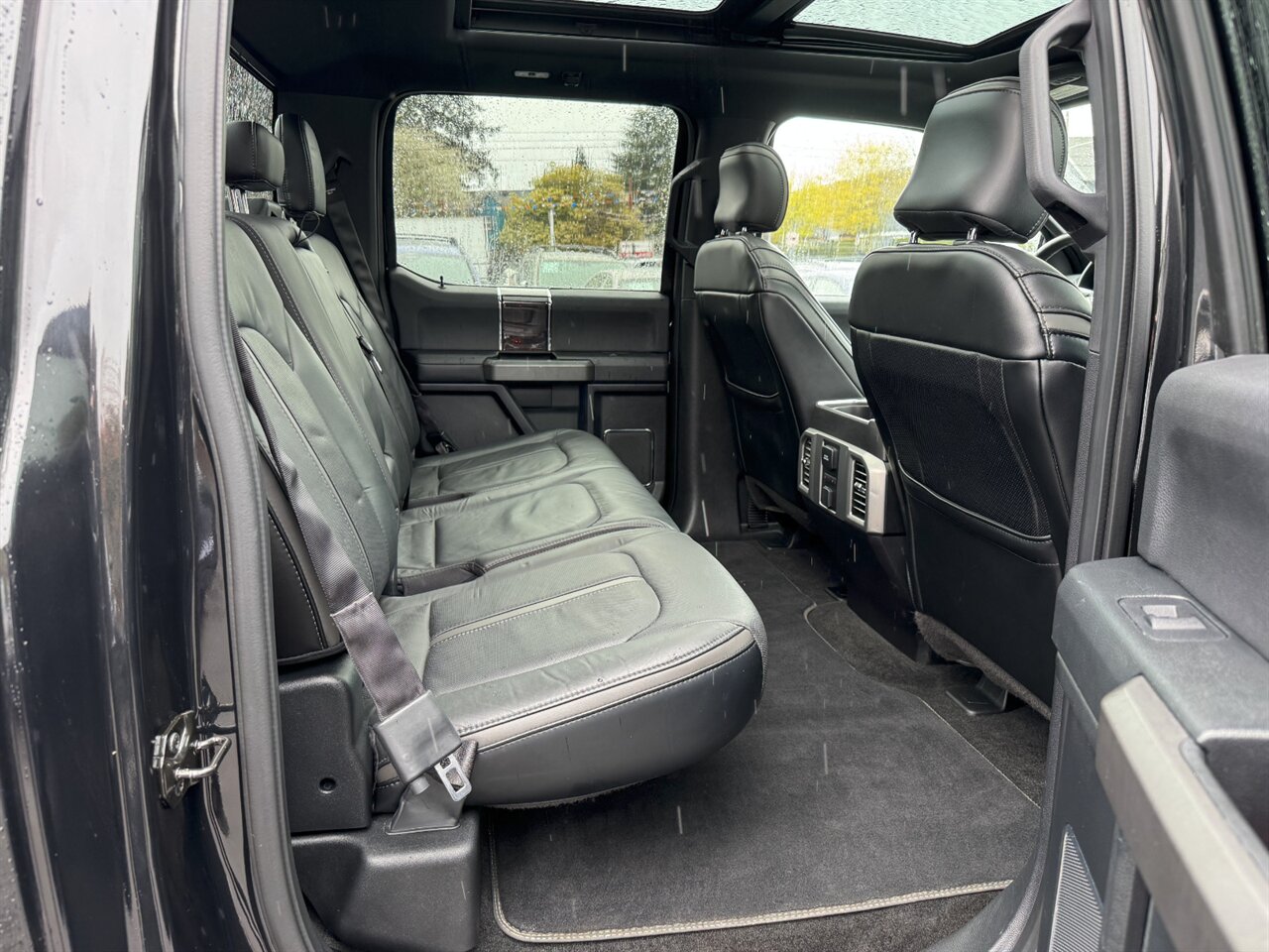 2015 Ford F-150 Platinum 4x4 ADAPTIVE CRUISE PANORAMA   - Photo 17 - Portland, OR 97211