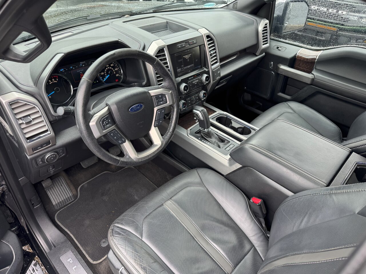 2015 Ford F-150 Platinum 4x4 ADAPTIVE CRUISE PANORAMA   - Photo 2 - Portland, OR 97211