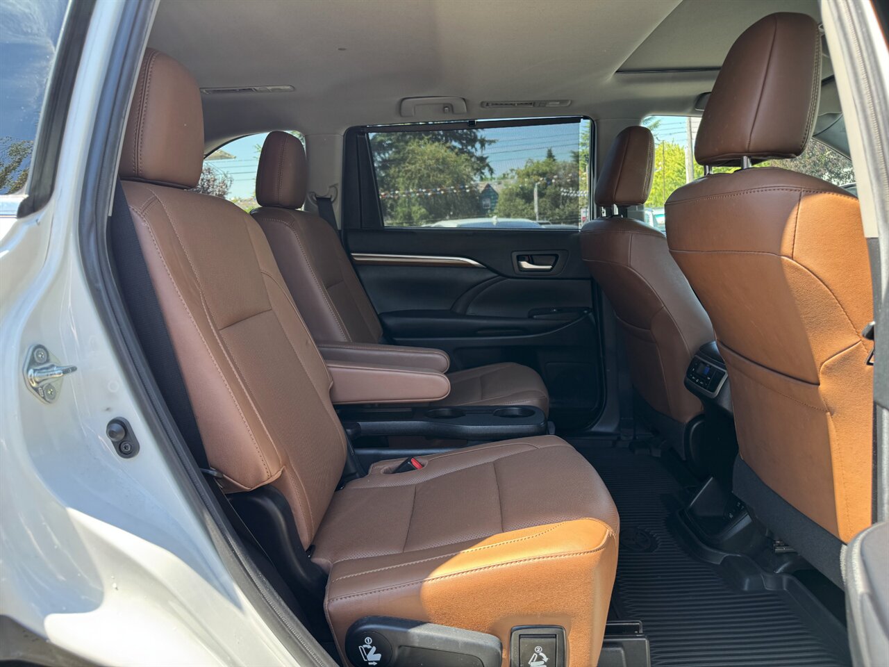 2019 Toyota Highlander Limited AWD ADAPTIVE CRUISE 1-OWNER - Photo 19 - Portland, OR 97211
