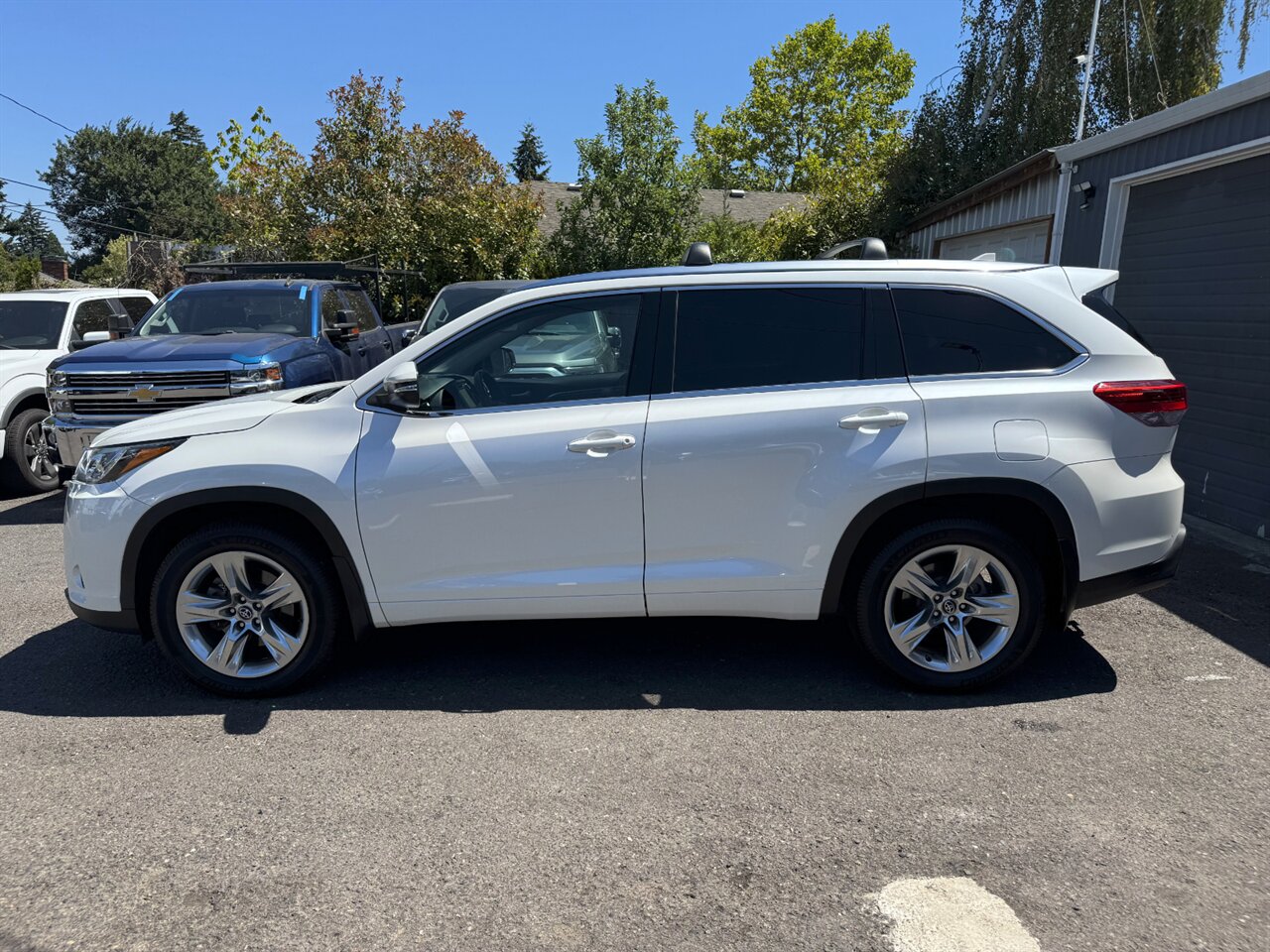 2019 Toyota Highlander Limited AWD ADAPTIVE CRUISE 1-OWNER - Photo 4 - Portland, OR 97211