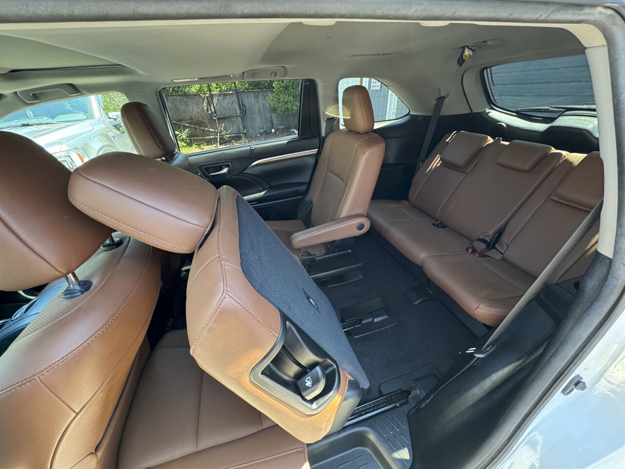 2019 Toyota Highlander Limited AWD ADAPTIVE CRUISE 1-OWNER - Photo 14 - Portland, OR 97211