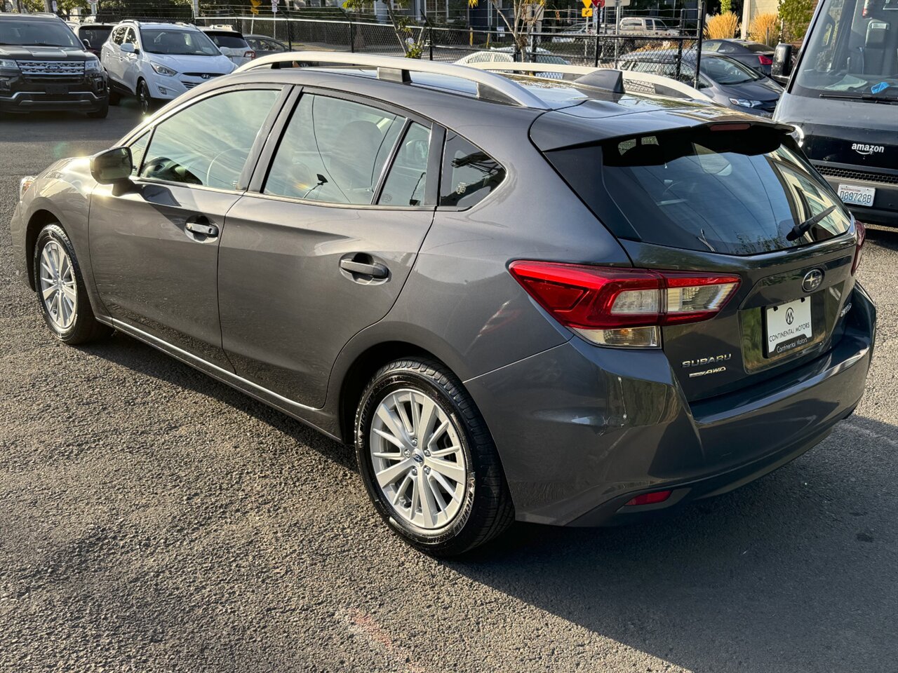 2018 Subaru Impreza Premium HEATED SEATS   - Photo 9 - Portland, OR 97211