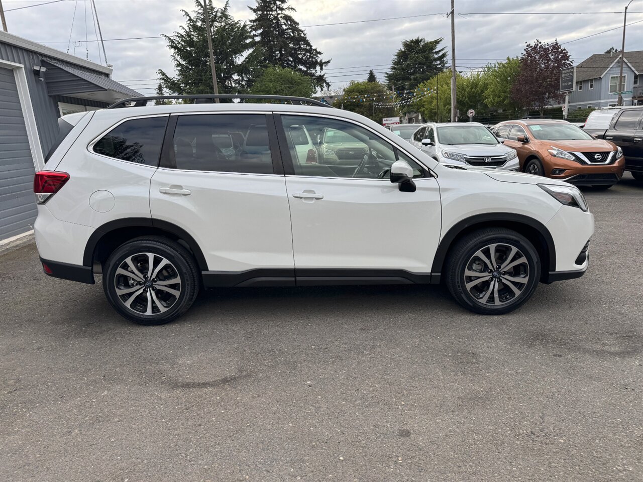 2022 Subaru Forester Limited AWD NAV ADAPTIVE ONLY 26K MILES   - Photo 6 - Portland, OR 97211