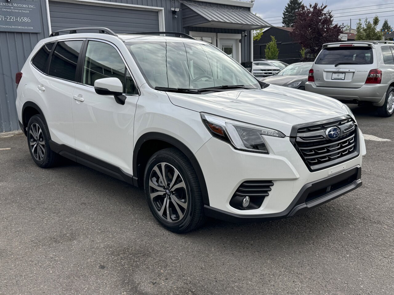 2022 Subaru Forester Limited AWD NAV ADAPTIVE ONLY 26K MILES   - Photo 5 - Portland, OR 97211