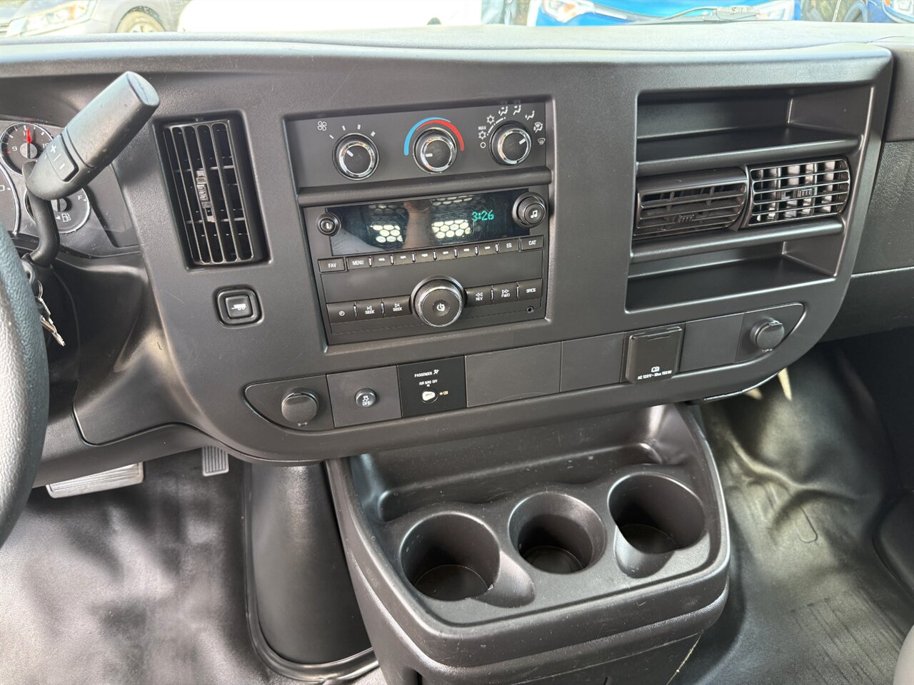 2019 Chevrolet Express 2500 BACKUP CAMERA - Photo 11 - Portland, OR 97211