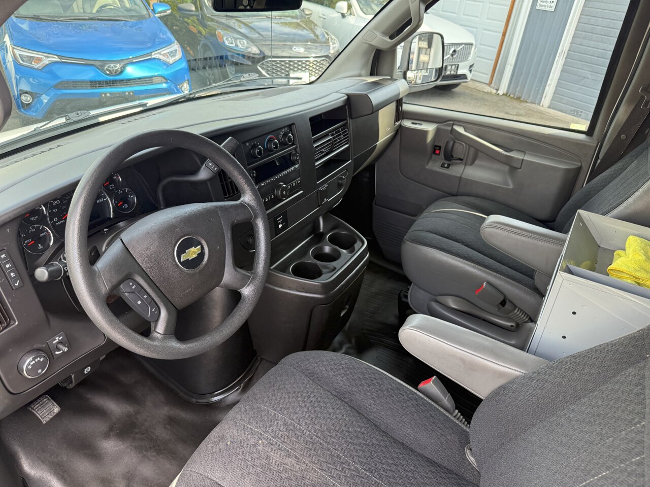 2019 Chevrolet Express 2500 BACKUP CAMERA - Photo 2 - Portland, OR 97211