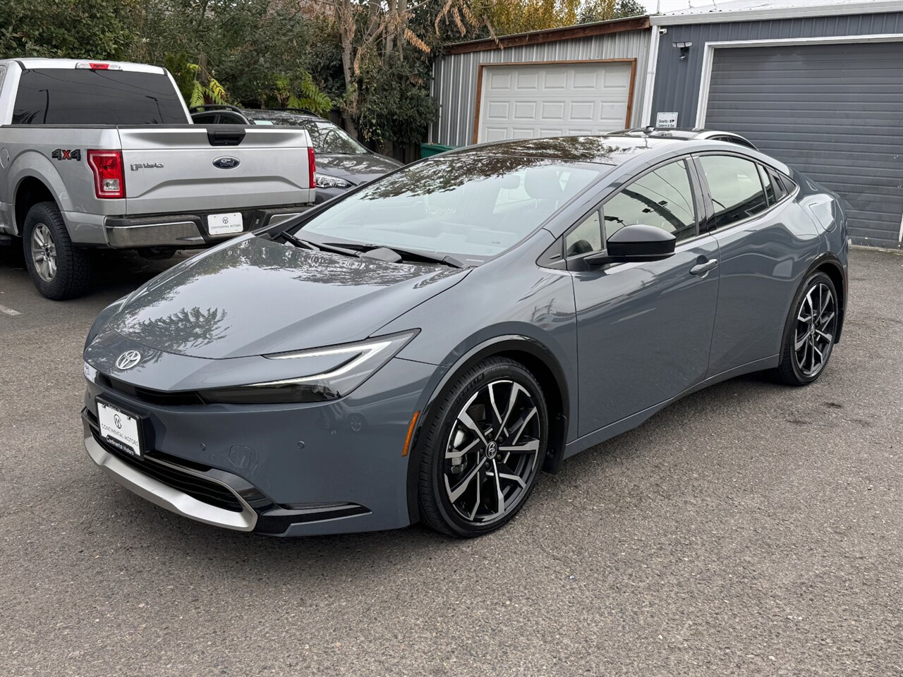 2024 Toyota Prius Prime XSE   - Photo 3 - Portland, OR 97211