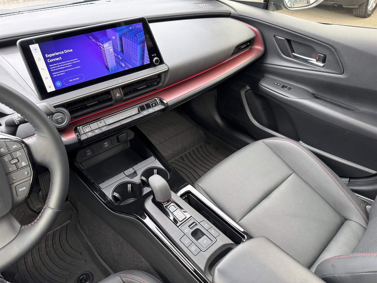 2024 Toyota Prius Prime XSE   - Photo 27 - Portland, OR 97211