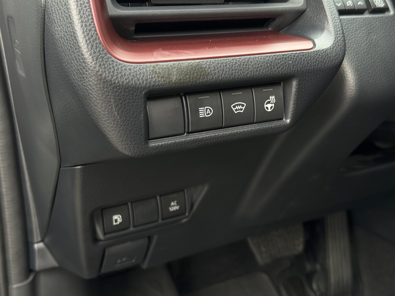 2024 Toyota Prius Prime XSE   - Photo 21 - Portland, OR 97211