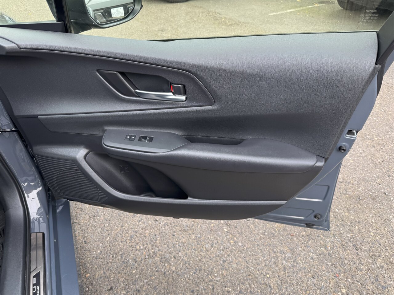 2024 Toyota Prius Prime XSE   - Photo 20 - Portland, OR 97211