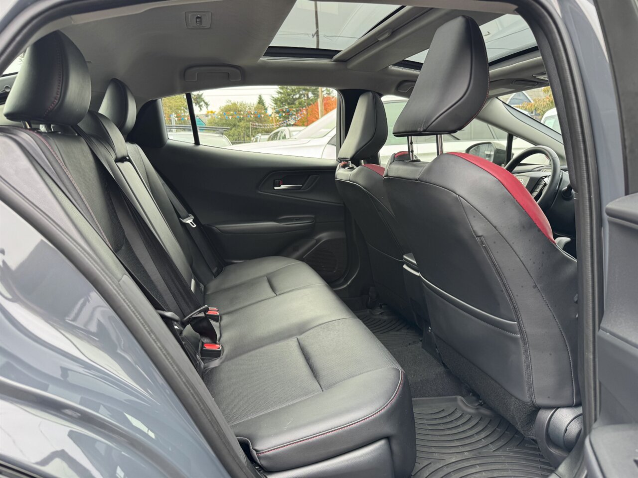 2024 Toyota Prius Prime XSE   - Photo 17 - Portland, OR 97211