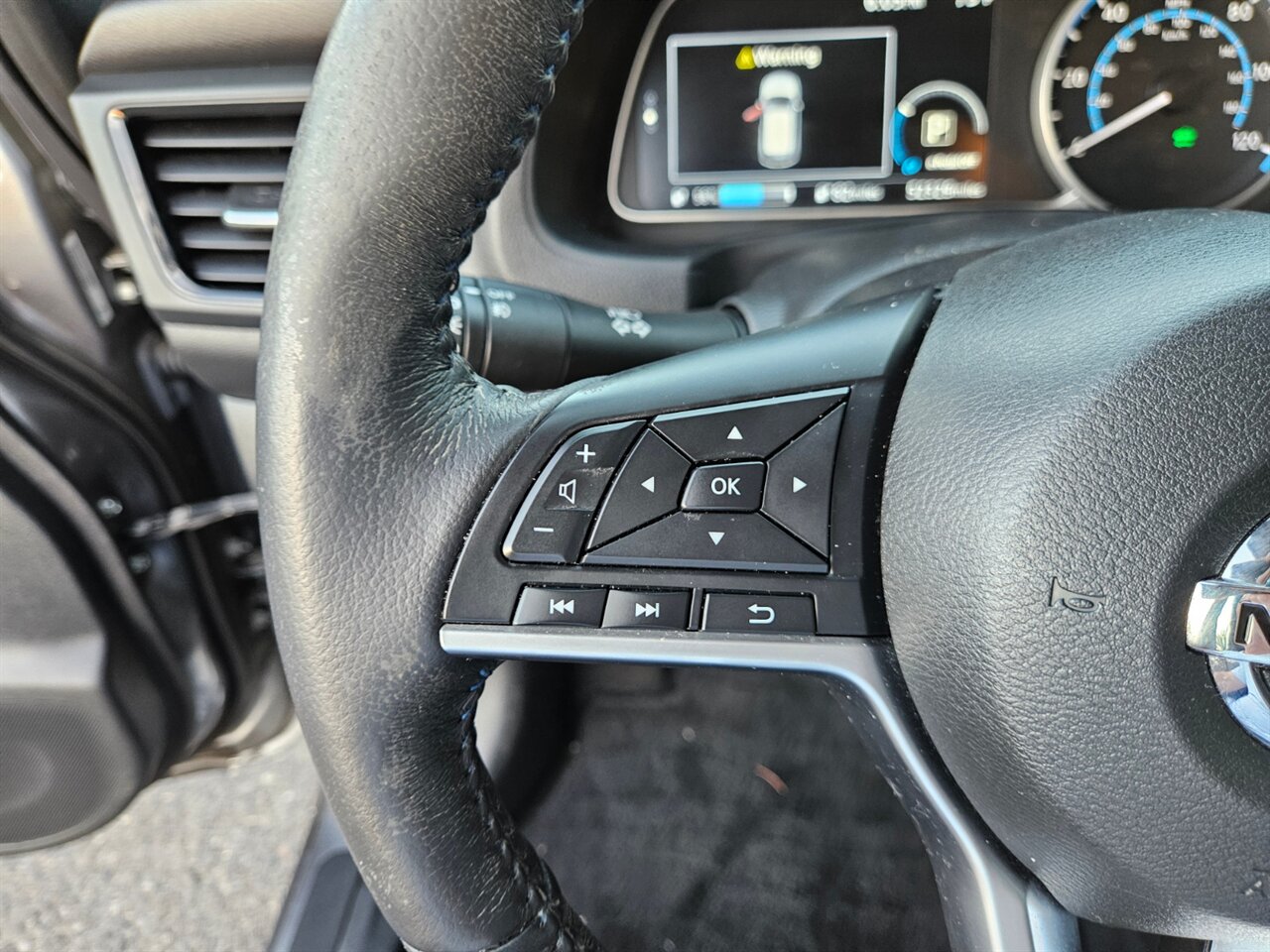 2021 Nissan LEAF SV - EV REBATE $4000 - Photo 19 - Portland, OR 97211