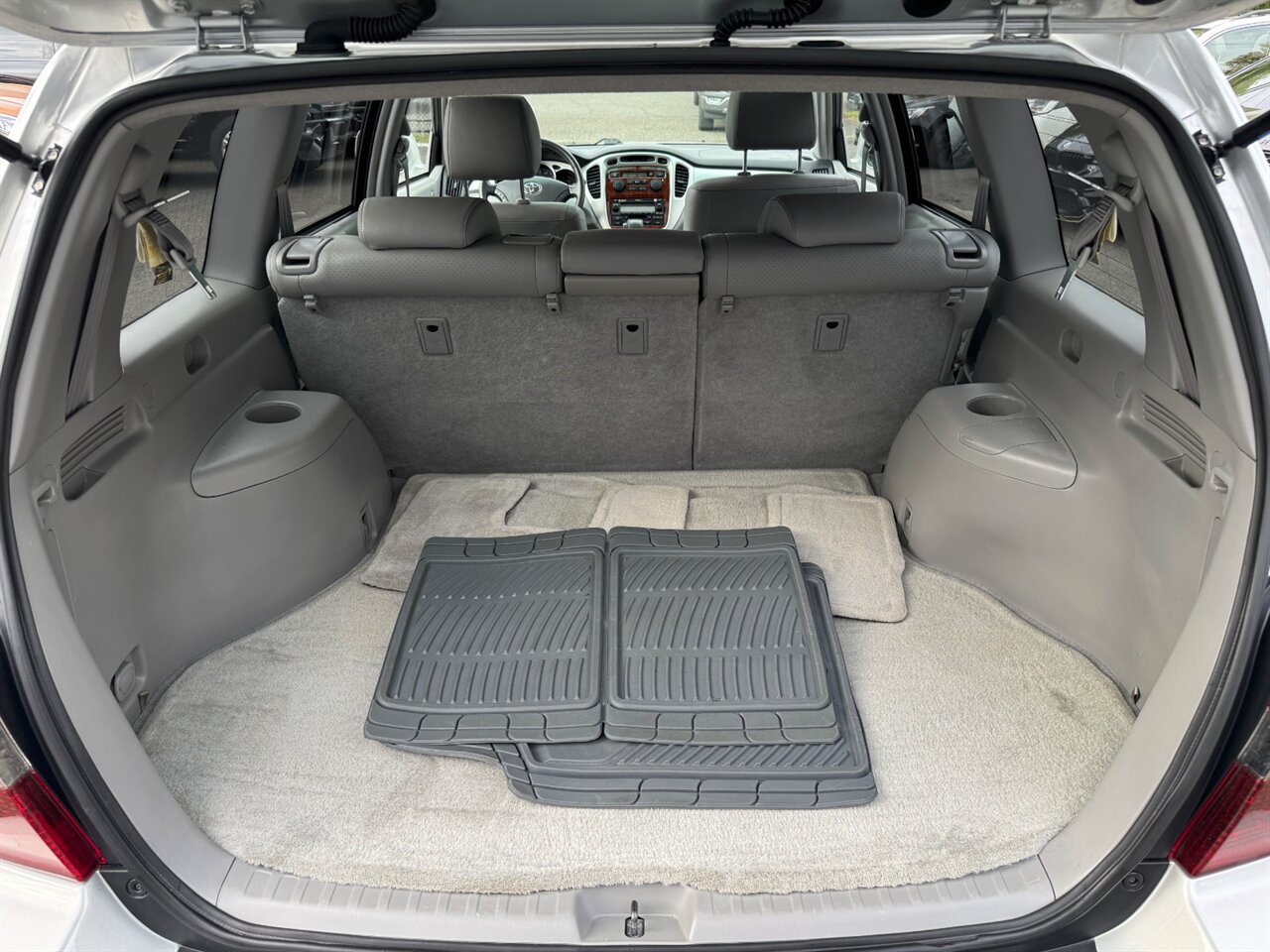 2007 Toyota Highlander Limited AWD 3RD ROW   - Photo 14 - Portland, OR 97211