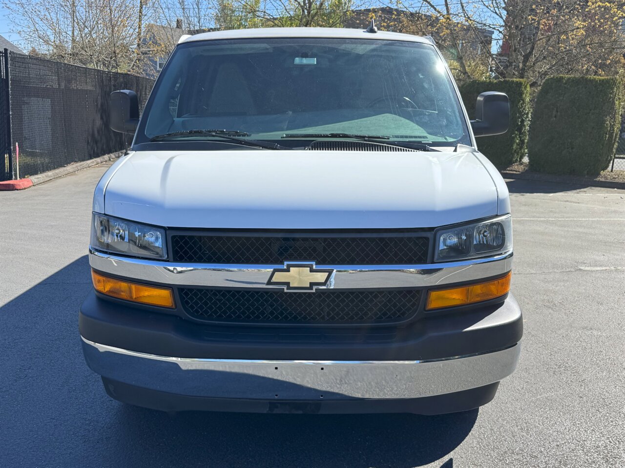 2020 Chevrolet Express 3500   - Photo 5 - Portland, OR 97211