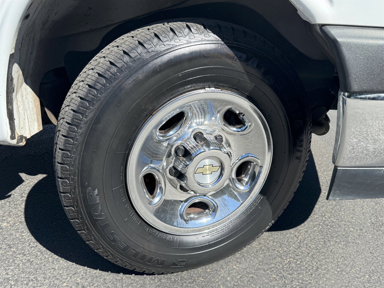 2020 Chevrolet Express 3500   - Photo 26 - Portland, OR 97211