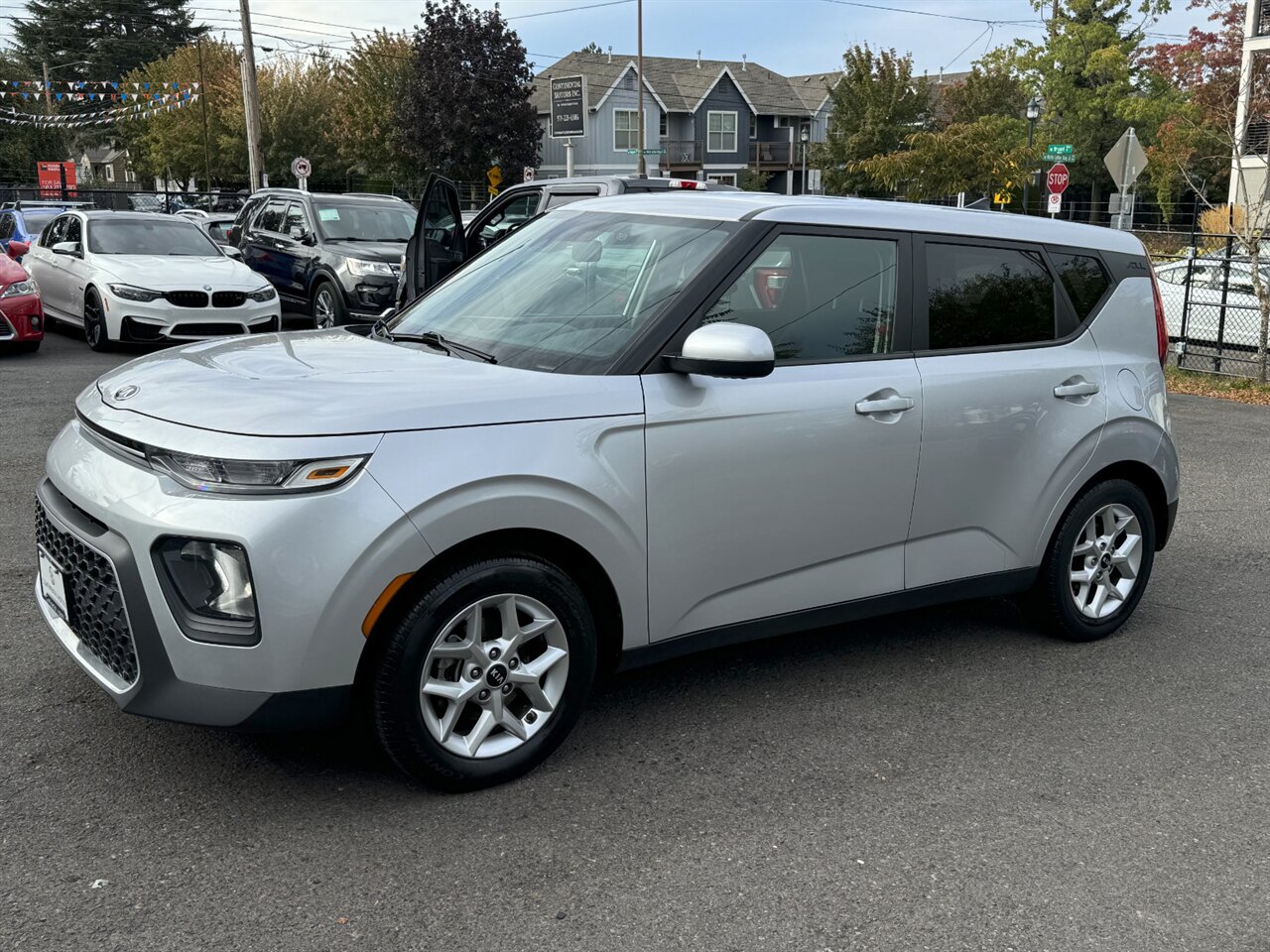 2020 Kia Soul S   - Photo 1 - Portland, OR 97211