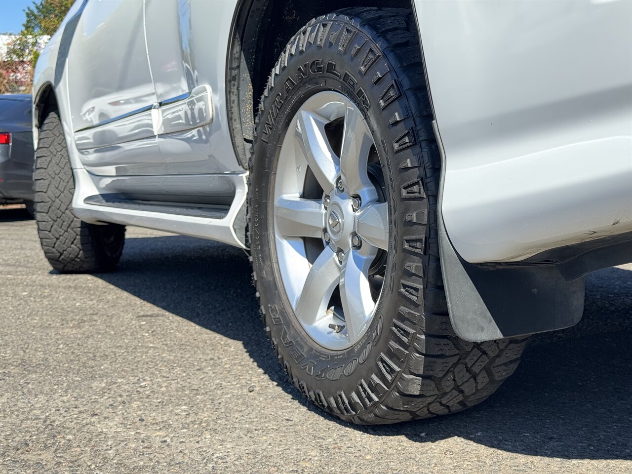 2015 Lexus GX 460   - Photo 32 - Portland, OR 97211