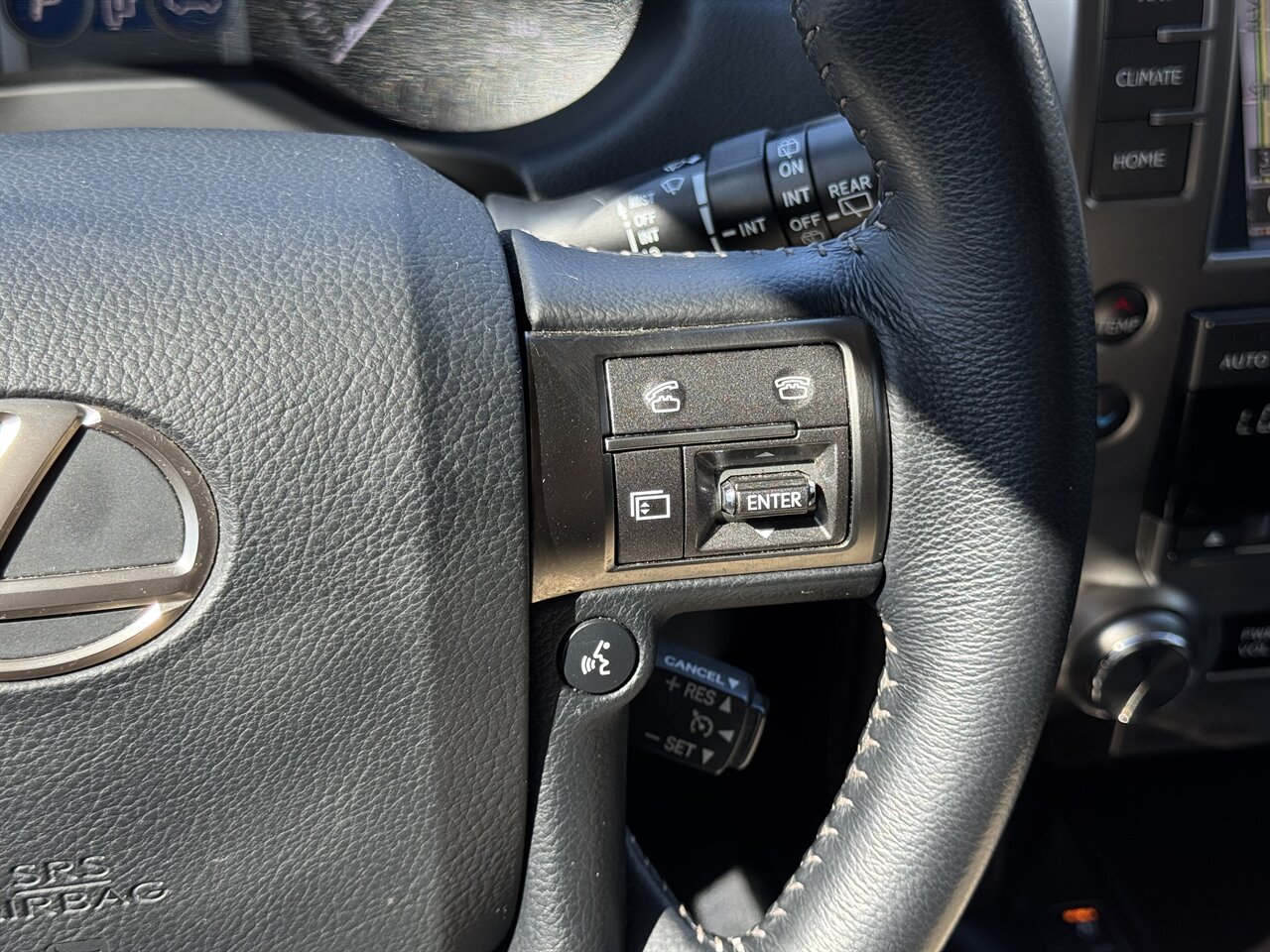 2015 Lexus GX 460   - Photo 23 - Portland, OR 97211