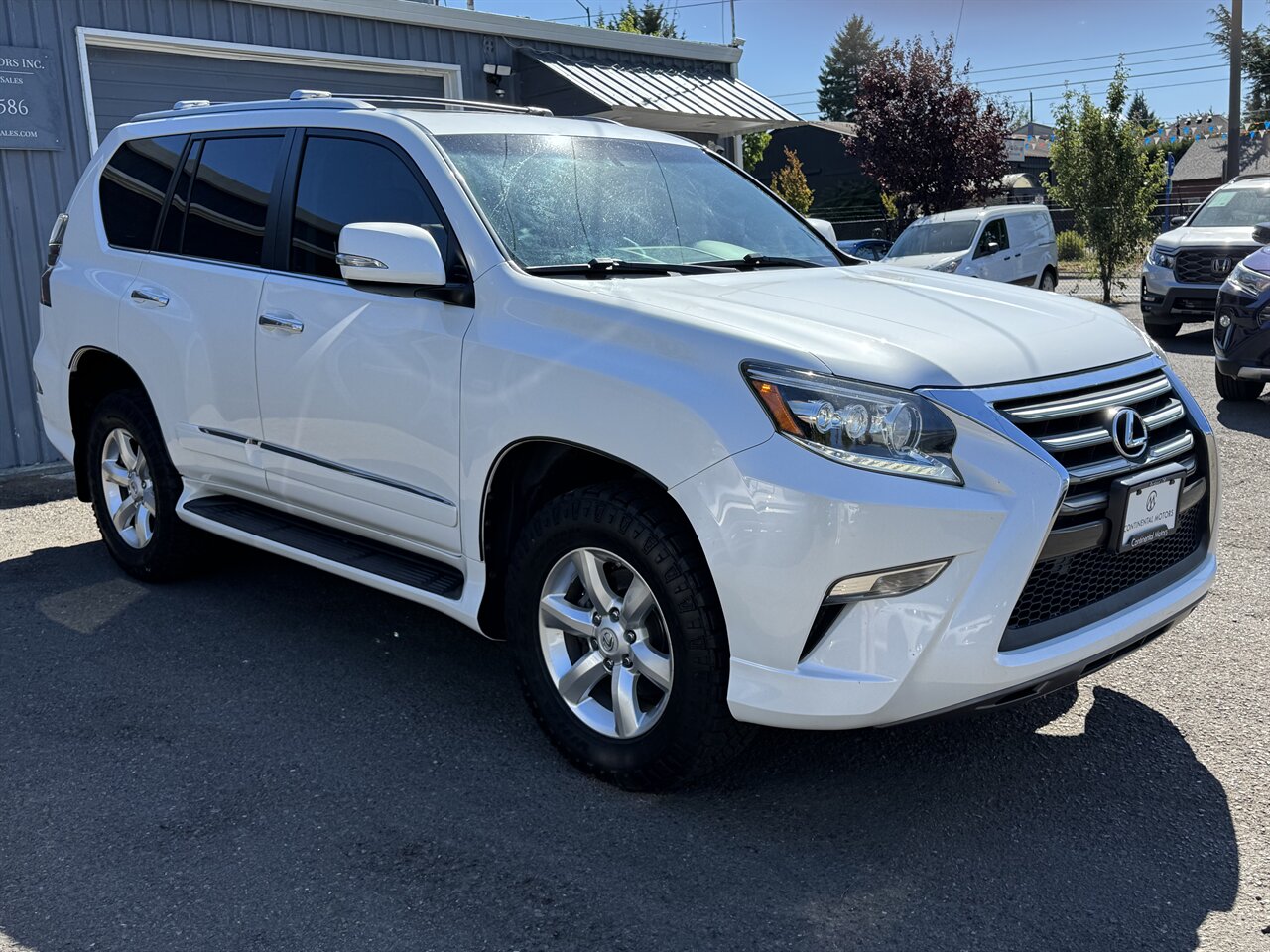 2015 Lexus GX 460   - Photo 6 - Portland, OR 97211