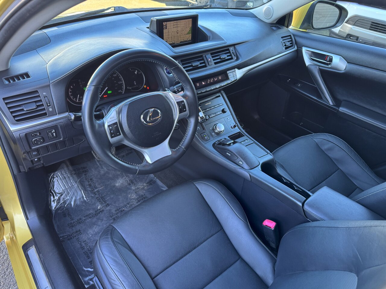 2012 Lexus CT 200h Premium NAV BACKUP CAMERA LEATHER   - Photo 2 - Portland, OR 97211