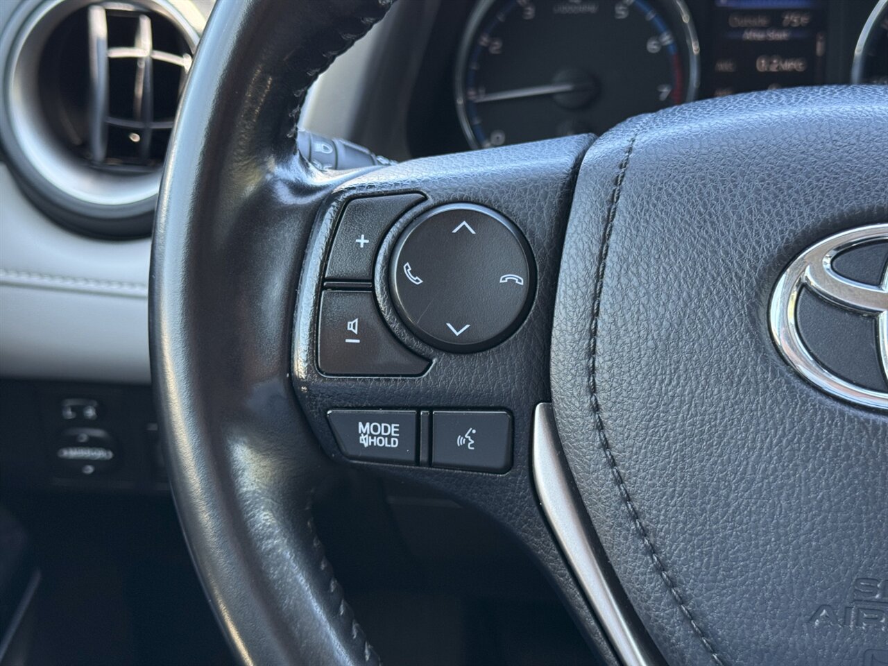 2018 Toyota RAV4 Limited AWD ADAPTIVE CRUISE - Photo 26 - Portland, OR 97211
