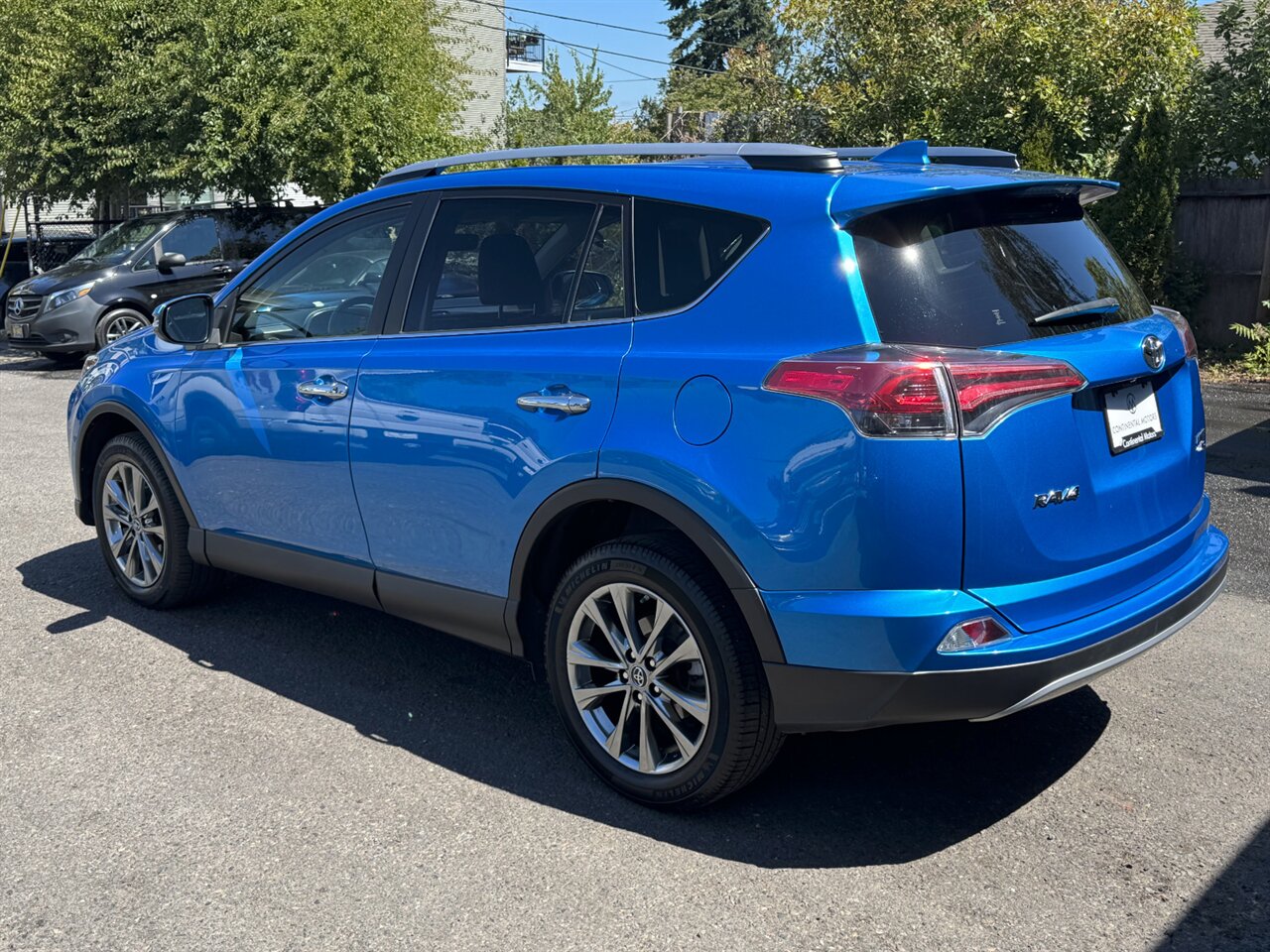 2018 Toyota RAV4 Limited AWD ADAPTIVE CRUISE - Photo 10 - Portland, OR 97211