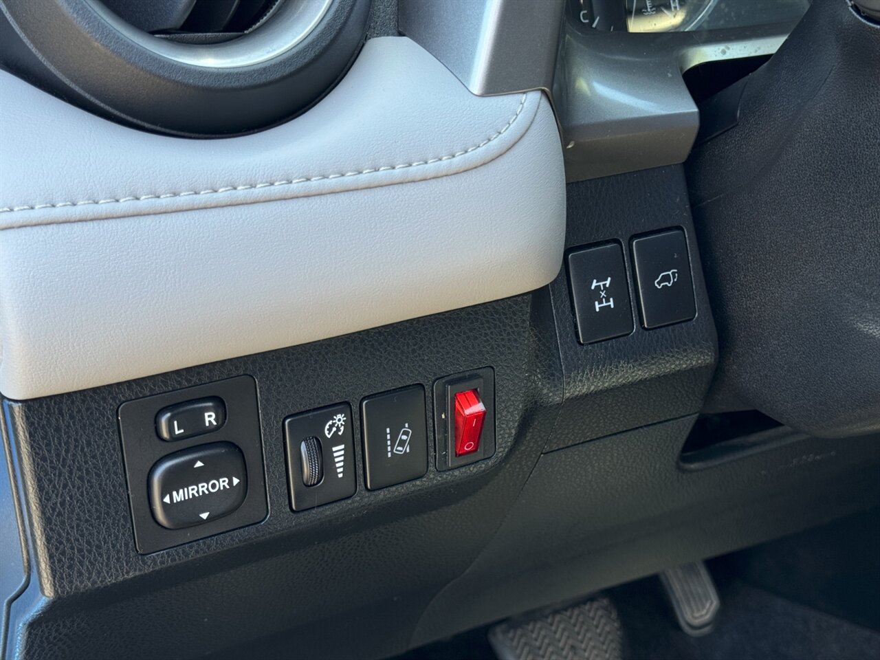 2018 Toyota RAV4 Limited AWD ADAPTIVE CRUISE - Photo 22 - Portland, OR 97211