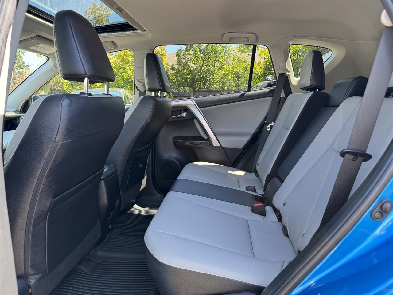 2018 Toyota RAV4 Limited AWD ADAPTIVE CRUISE - Photo 13 - Portland, OR 97211