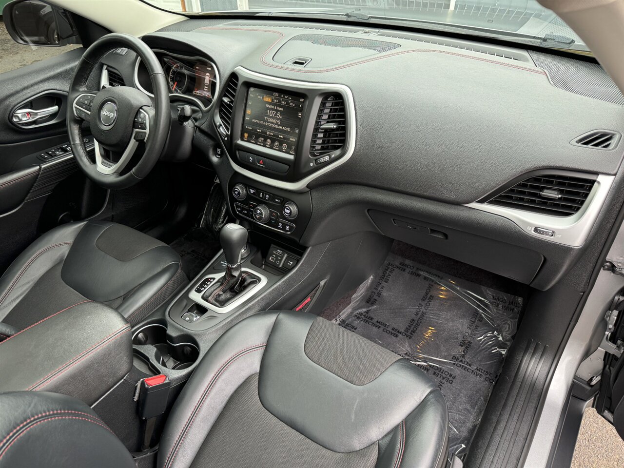 2016 Jeep Cherokee Trailhawk 4WD NAVIGATION LEATHER   - Photo 22 - Portland, OR 97211