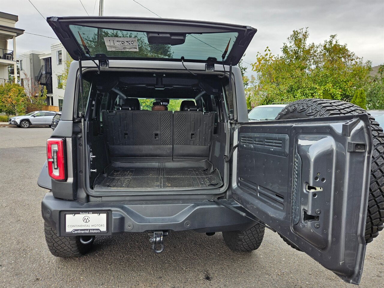 2023 Ford Bronco Outer Banks Advanced - Photo 16 - Portland, OR 97211
