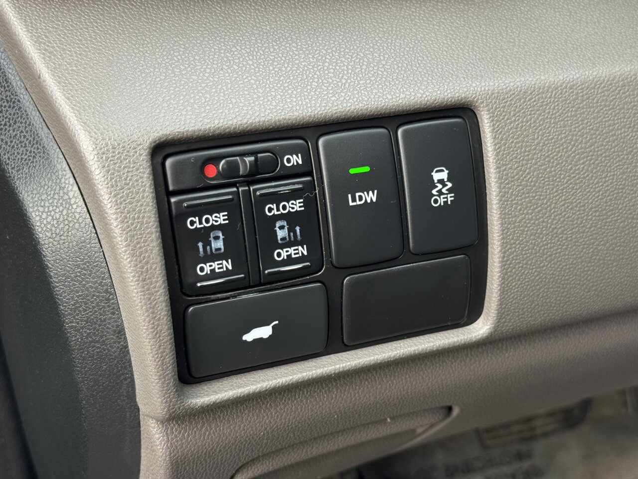 2016 Honda Odyssey EX-L LEATHER BACKUP CAMERA - Photo 26 - Portland, OR 97211