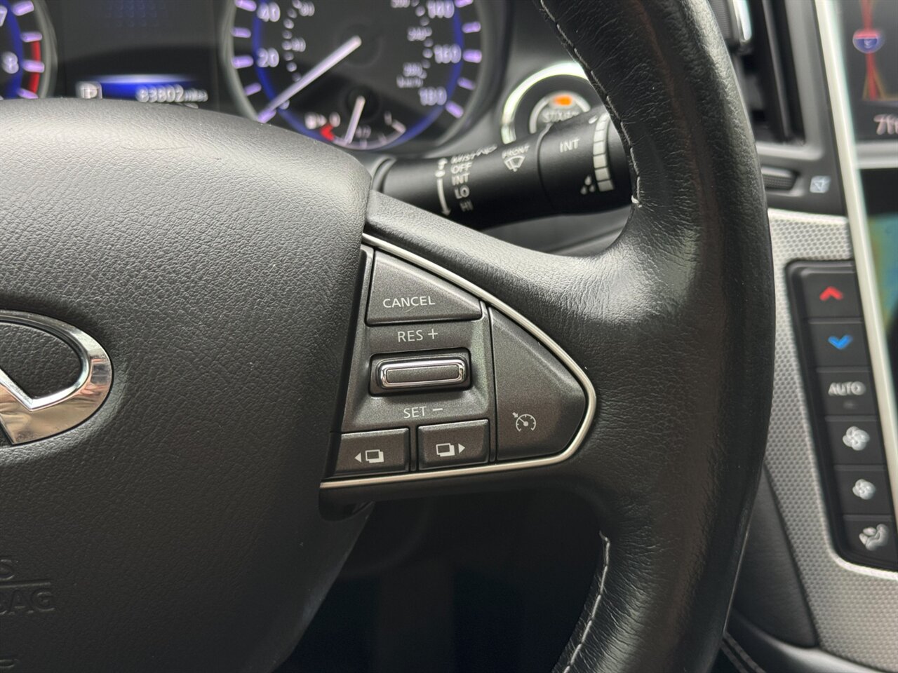 2015 INFINITI Q50 Premium AWD   - Photo 23 - Portland, OR 97211