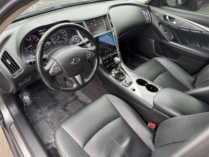 2015 INFINITI Q50 Premium AWD