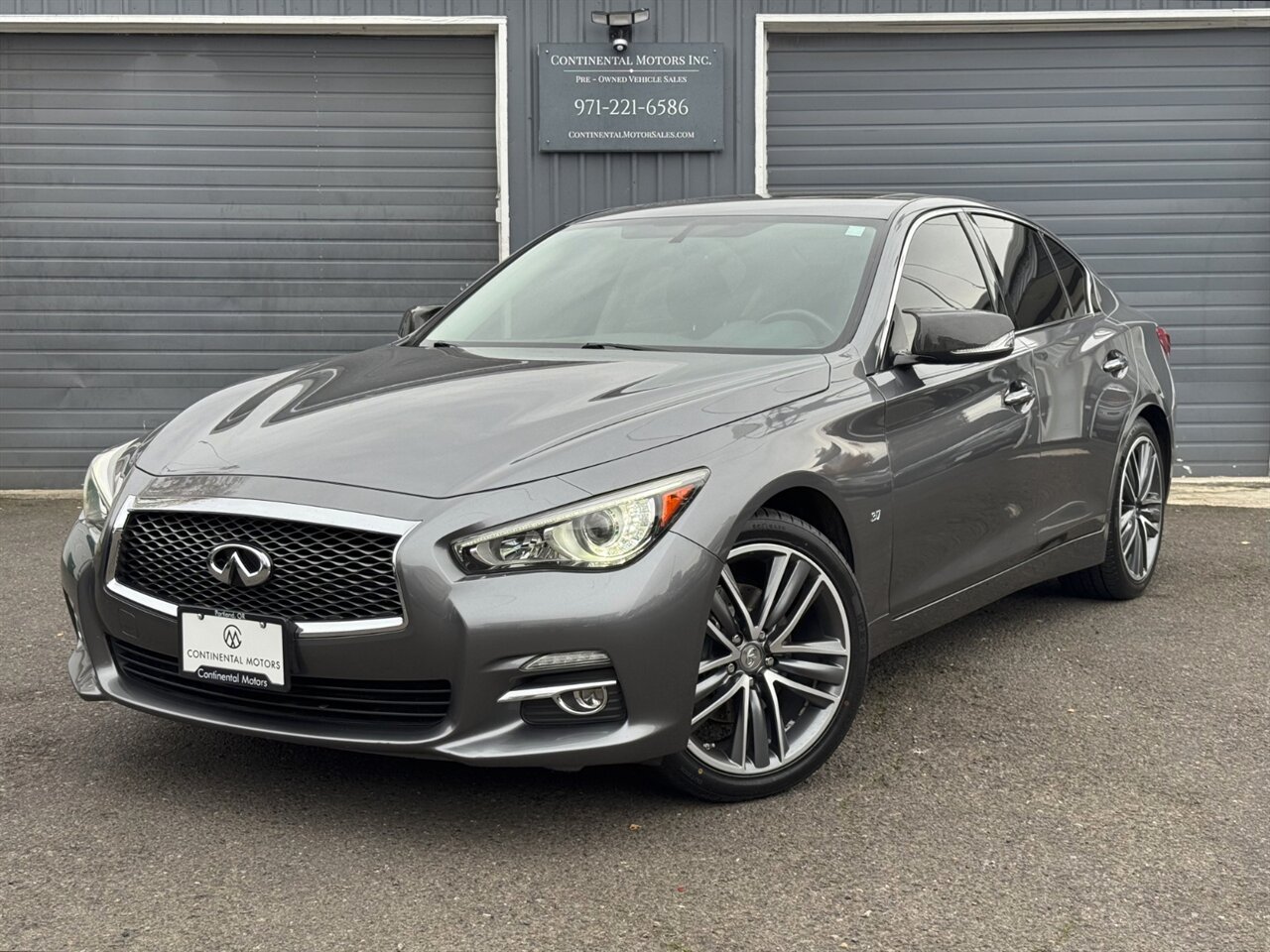 2015 INFINITI Q50 Premium AWD   - Photo 1 - Portland, OR 97211