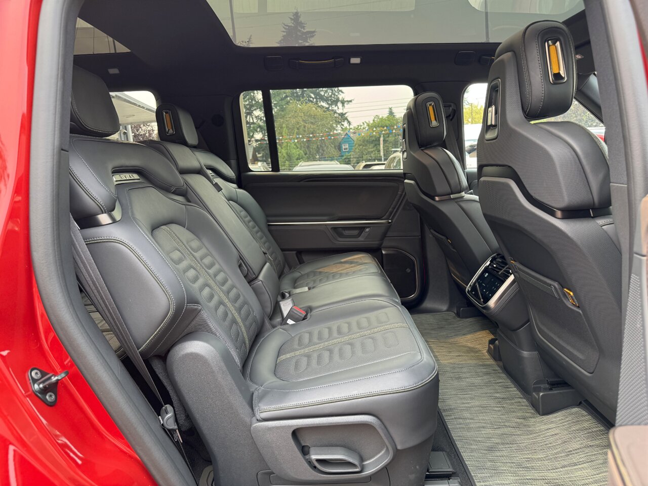 2025 Rivian R1S Adventure - Photo 20 - Portland, OR 97211