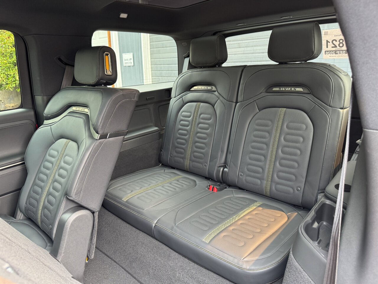 2025 Rivian R1S Adventure - Photo 16 - Portland, OR 97211