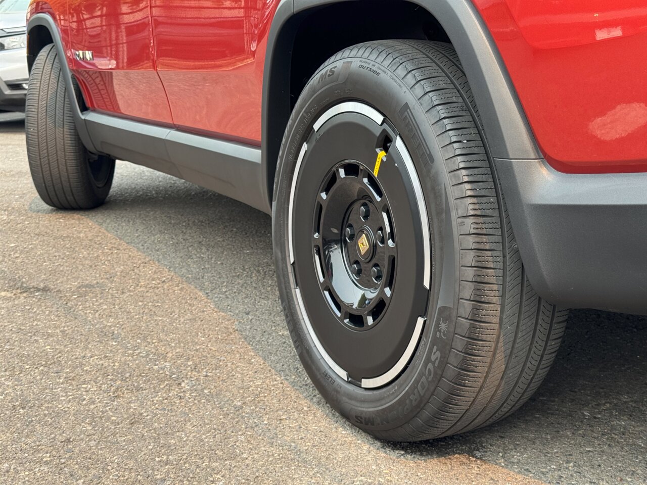 2025 Rivian R1S Adventure - Photo 38 - Portland, OR 97211