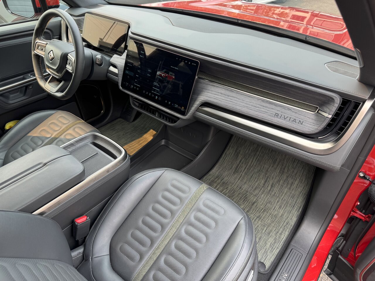 2025 Rivian R1S Adventure - Photo 23 - Portland, OR 97211
