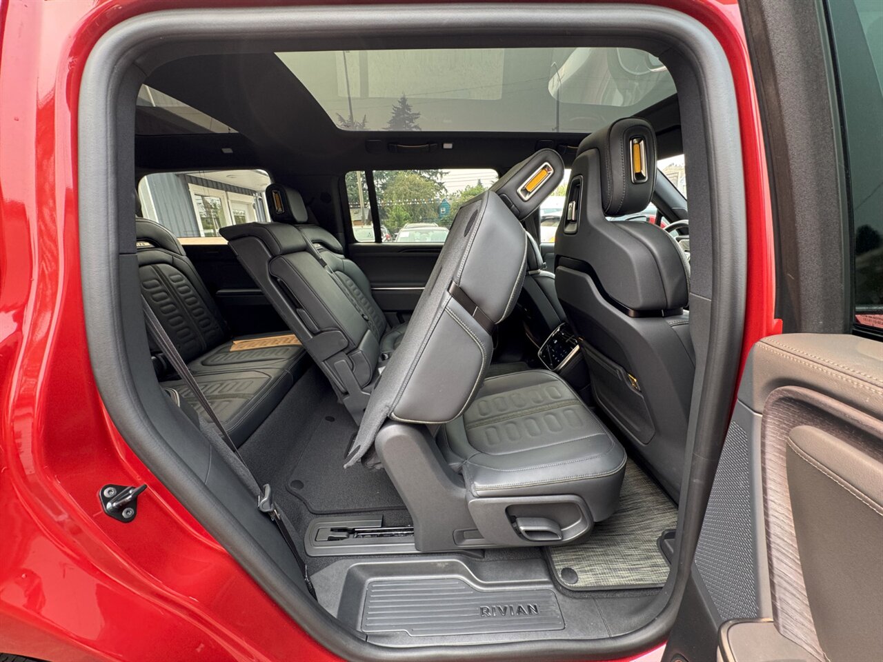 2025 Rivian R1S Adventure - Photo 22 - Portland, OR 97211