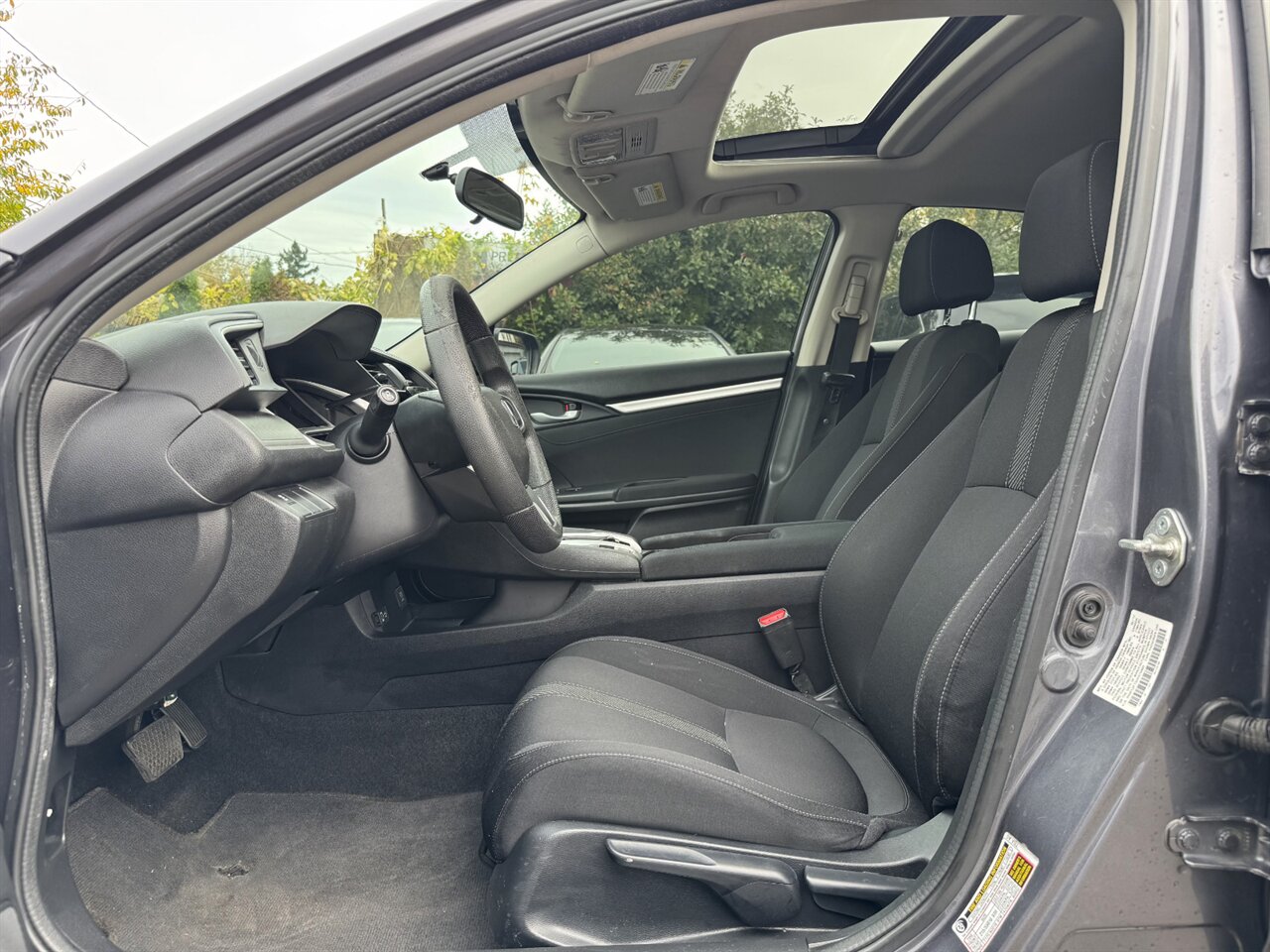 2017 Honda Civic EX   - Photo 11 - Portland, OR 97211