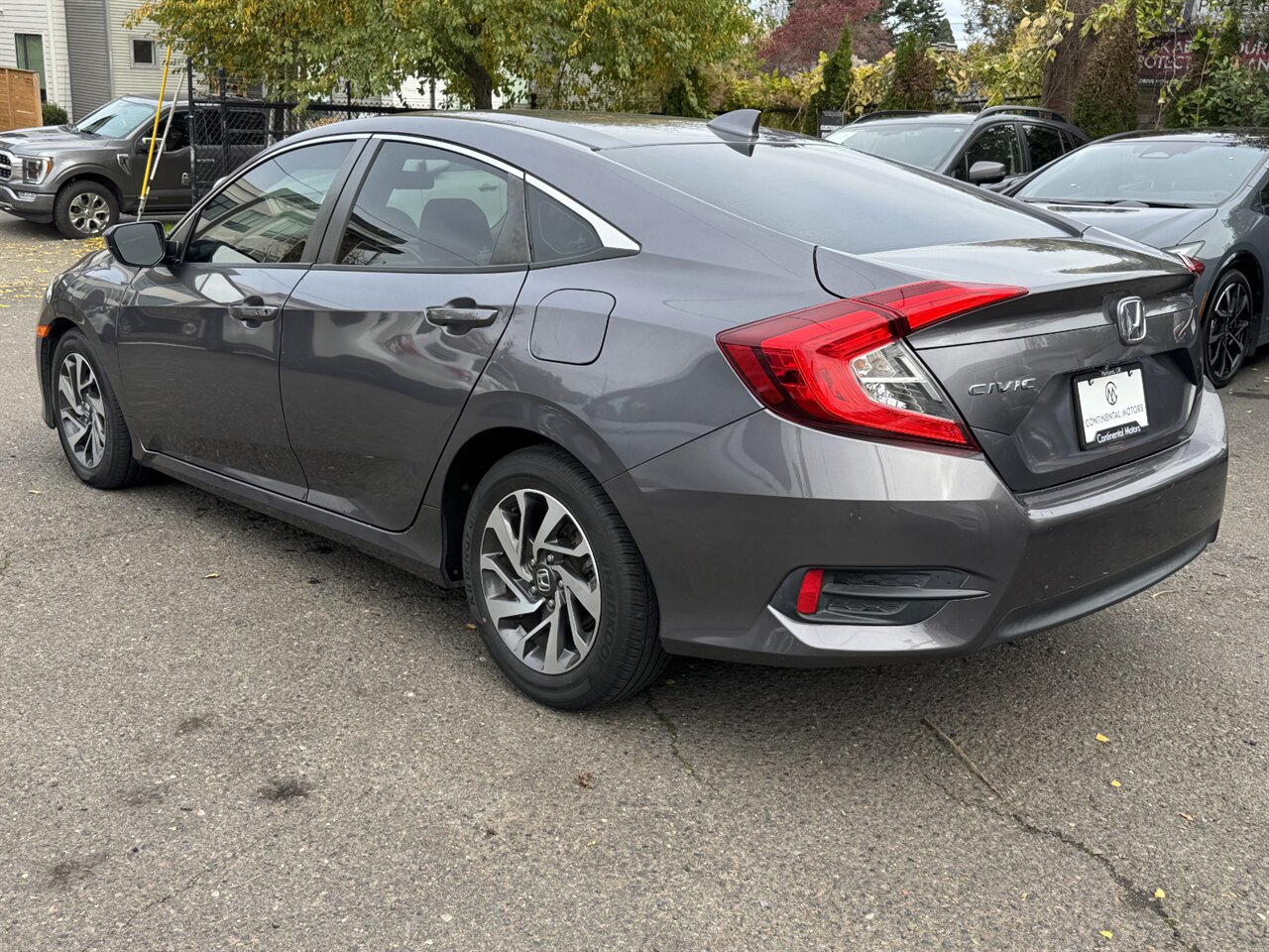 2017 Honda Civic EX   - Photo 10 - Portland, OR 97211