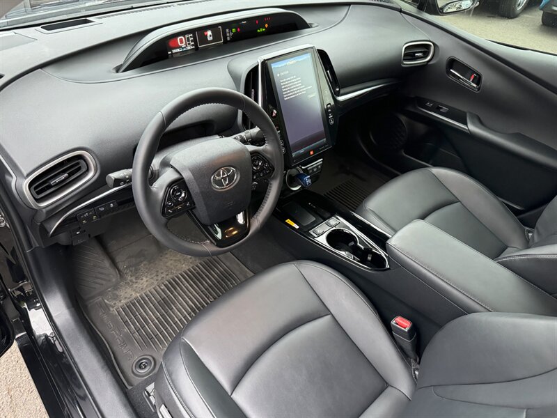 2022 Toyota Prius Prime Limited  