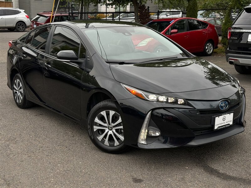 2022 Toyota Prius Prime Limited  